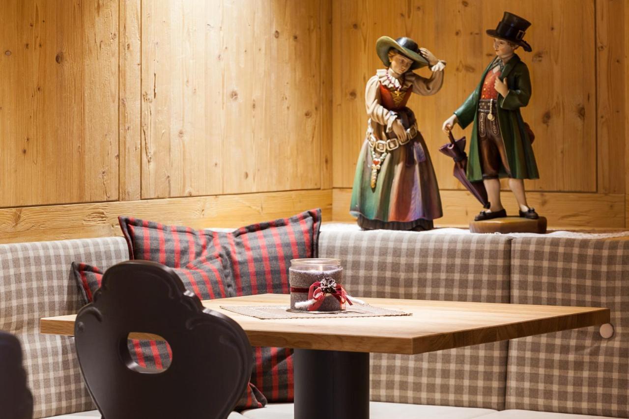 Hotel Belaval Selva di Val Gardena Exteriör bild