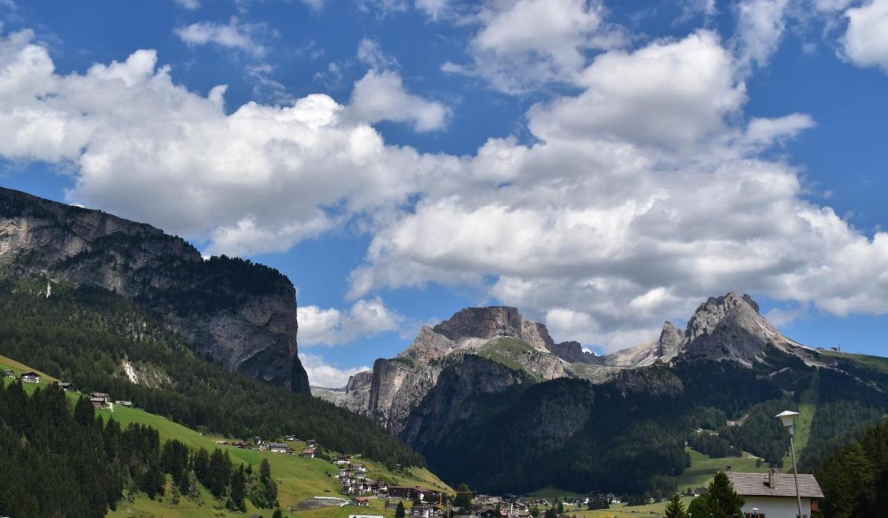 Hotel Belaval Selva di Val Gardena Exteriör bild