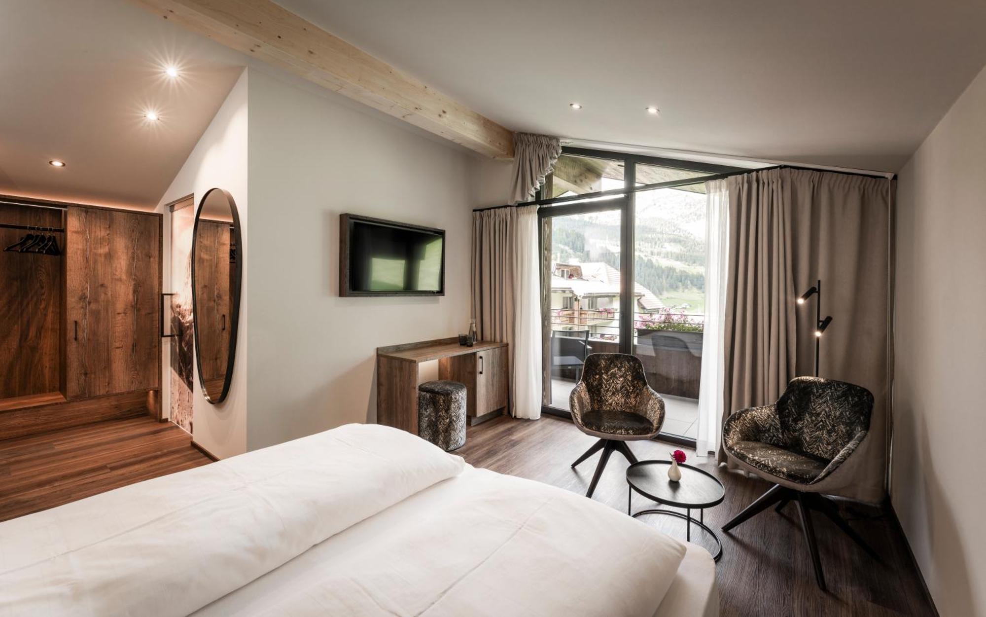 Hotel Belaval Selva di Val Gardena Exteriör bild